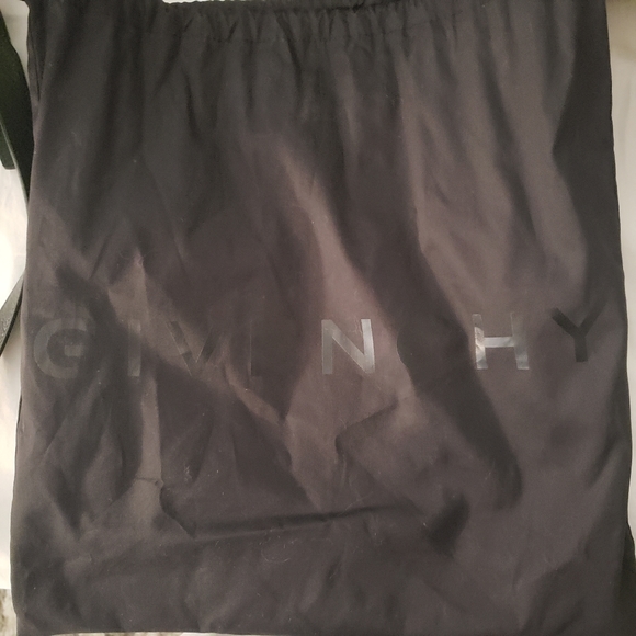 Givenchy ANTIGONA Sugar MINI ***AUTHENTIC*** - Picture 11 of 14